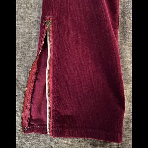 ANTHROPOLOGIE PILCRO FIT STET BURGUNDY CORDUROY ANKLE ZIP PANTS - Size 29 - Picture 15 of 16